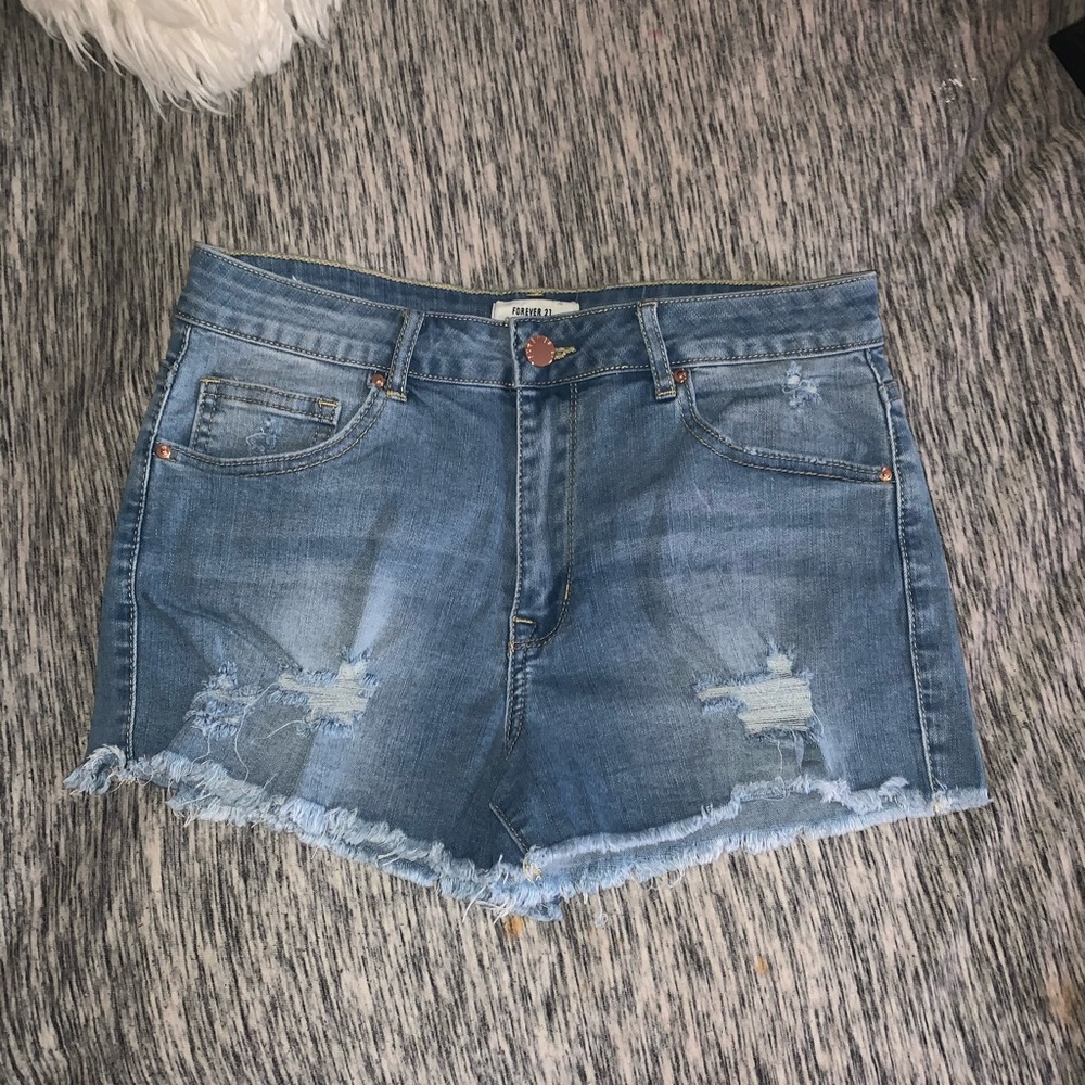 Denim distressed Shorts from F21